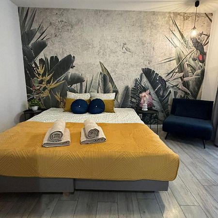Wow! Paradise Aparthotel Krasków Eksteriør bilde